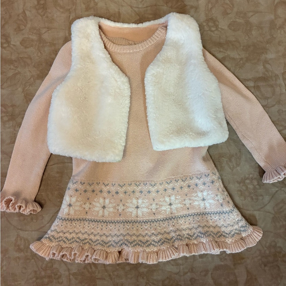 Adrienne Vittadini Pink Knit Dress with Cream Faux Fur Vest